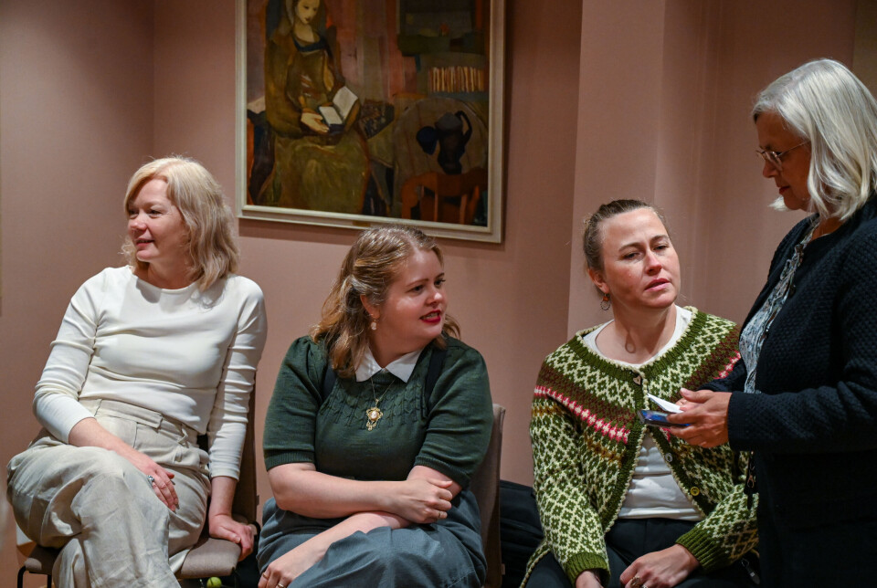 Fra venstre: Marianne Myrbostad (Rektor Kulturskolen), Ann-Charlott Sommer-Ekelund (formidlingsleder Nordmørsmusea), Eigunn Stav Sætre (direktør Nordmørsmusea) og Elisabeth Solheim (biblioteksjef).