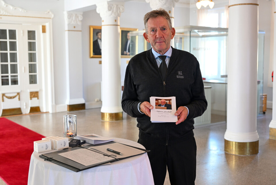 Hans Isak Kamsvåg fra Eidsvaag & Mølgaard begravelsesbyrå.