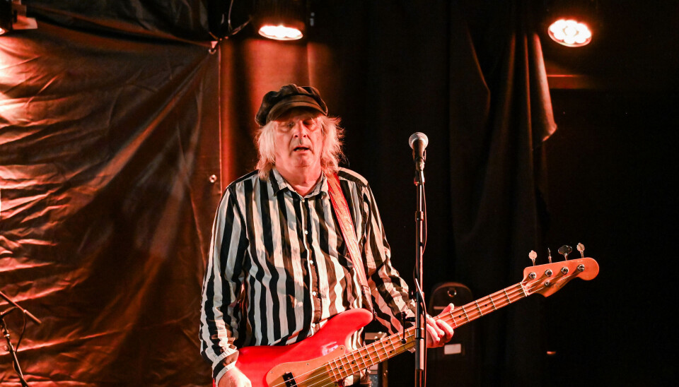 Tore Kneppen, bass for Ronny Pøbel.