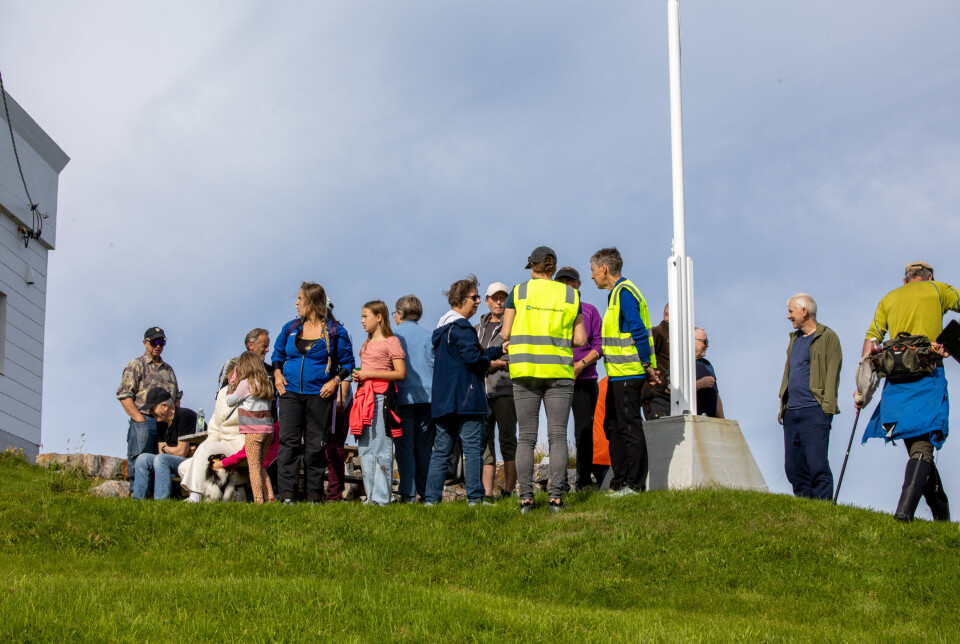 Rundt 50 personer hadde tatt turen til Stavneset for å være med på markeringen 31. august.
