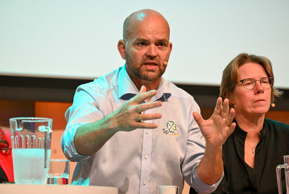 Geir Inge Lien fra Senterpartiet (midten) under valgkampdebatten på Campus mandag 1. september.