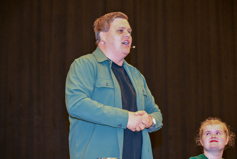 Gaute Børstad Skjervø (f. 2. juli 1995) er en norsk politiker fra Arbeiderpartiet og nåværende leder i Arbeidernes Ungdomsfylking (AUF). Her under debatten på Kristiansund videregående skole tirsdag 2. august 2025 i forbindelse med skolevalget. AUF
skolevalg
