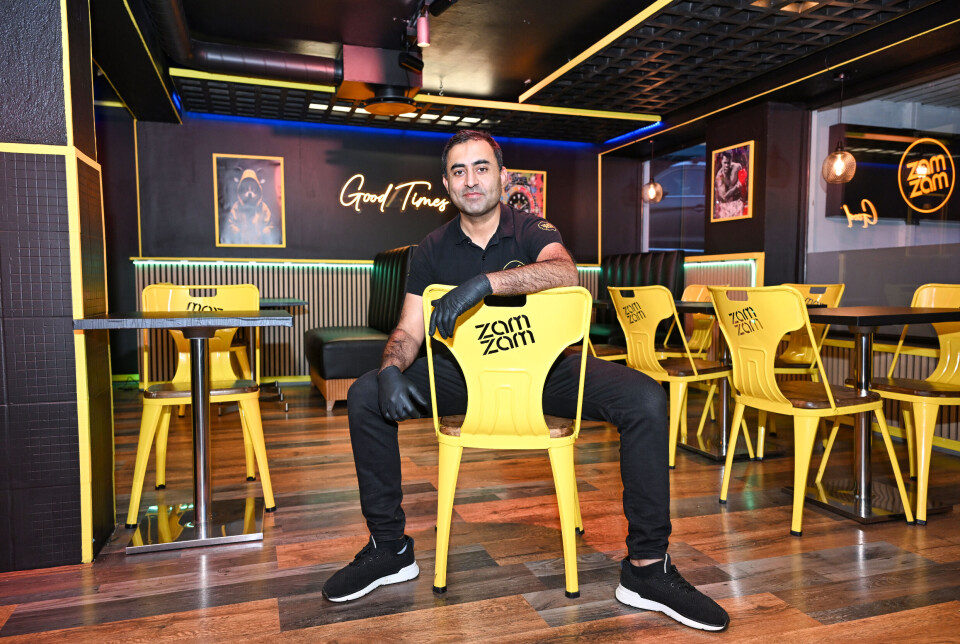 Daglig leder Saif Khan Rafiq hos Zam Zam, Kristiansunds nye gourmet-fastfood-restaurant i Langveien 3.