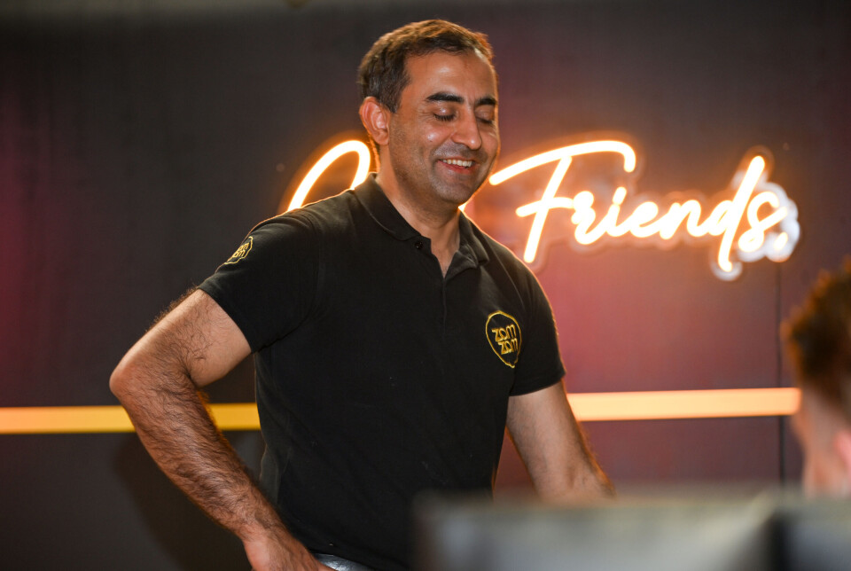 Daglig leder Saif Khan Rafiq hos Zam Zam, Kristiansunds nye gourmet-fastfood-restaurant i Langveien 3.