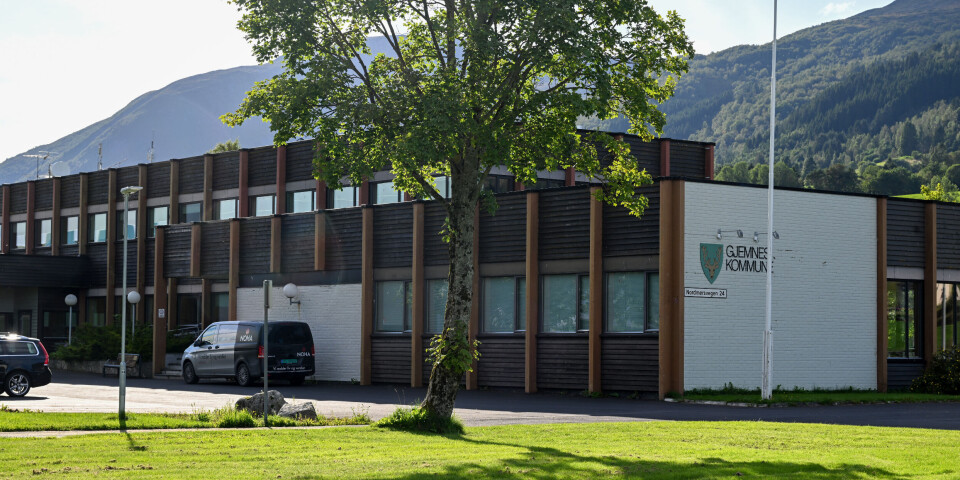 KOMMUNESTYRE: Gjemnes kommunestyre diskuterer nye flaggregler og tomtepriser.