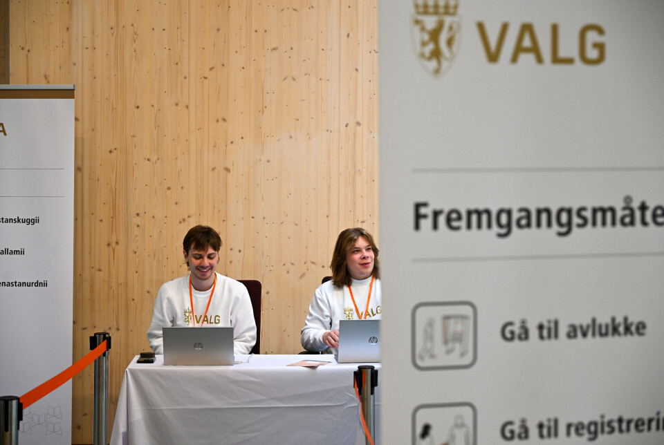 Christoffer Skoglund og Håkon Landbakk bemannet valglokalet på Campus Kristiansund siste dag, fredag 5. september 2025. Valglokalet på Campus Kristiansund for forhåndstemming. Stortingsvalget 2025.
Valglokale.