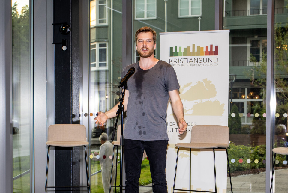 Vebjørn Heimland Henni, flammesluker.