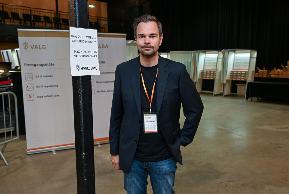 Erik Ingebrigtsen, leder valgstyret for valgstedet Kulturfabrikken, er til daglig leder IKT-AUDI i Kristiansund kommune.