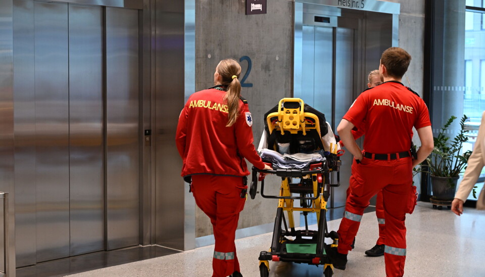 Illustrasjonsbilde fra Sjukehuset Nordmøre og Romsdal Hjelset (SNR Hjelset). FOTO: JOHN BERGE Ambulanse
Helsepersonell