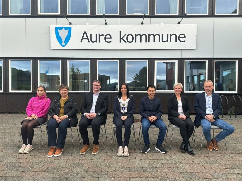 Formannskapet i Aure kommune. F.v.: Stine Wigum Hagen (Sp), Lillian E. Wessel (H), varaordfører Henning Torset (H), ordfører Hanne Berit Brekken (Ap), Vegard S. Bach (Ap), May Renate Settemsdal (Ap), Martin Jarl Fossland (Ap)