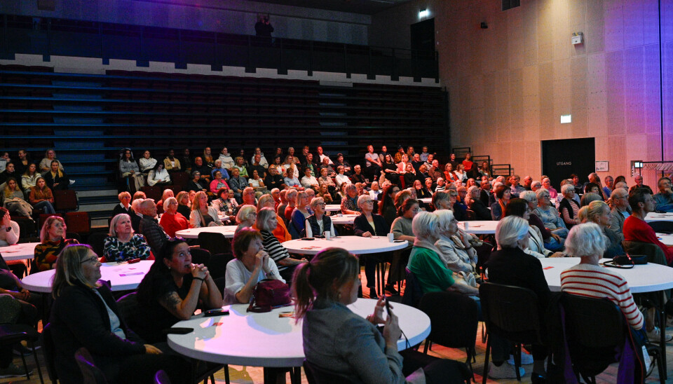 Publikum ble både rørte og glade under konserten med demenskoret medvind i Campus.