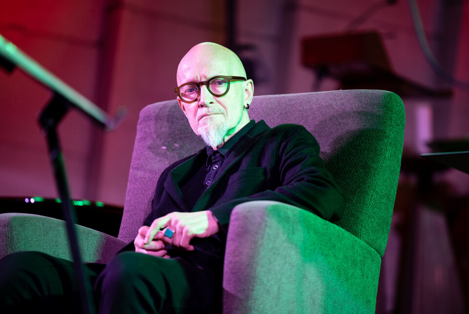 Lars Saabye Christensen savner fasttelefonen og telefonkatalogen.