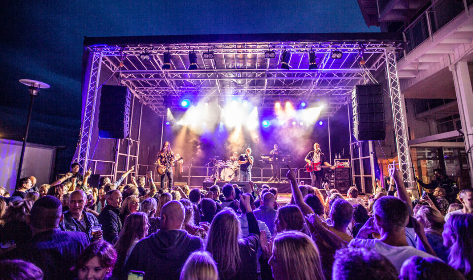 Pornflakes med konsert på Lykta i Molde. Stage Dolls varmet opp for Pornflakes denne kvelden i juli 2019.