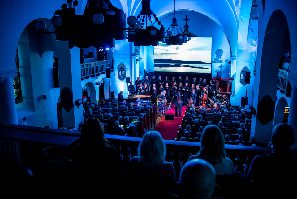 MESSE FOR EN SÅRET JORD: Avslutningen av Festspillene i Kristiansund med «Messe for en såret jord» i Nordlandet kirke forente musikk, tekst og bilder.
