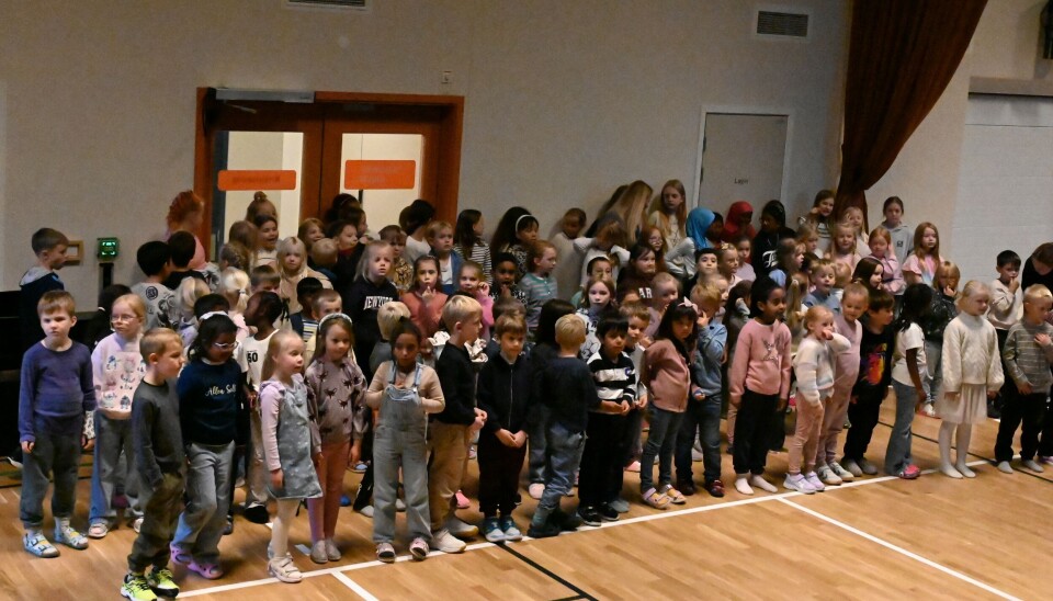 Det var flott underholdning på Folkeparken skole i forbindelse med den offisielle åpningen.