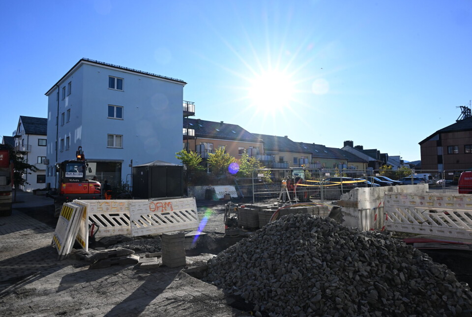 Gravearbeid i forbindelse med flytting av trafostasjon mellom Gågata og Normoria. FOTO: JOHN BERGE
