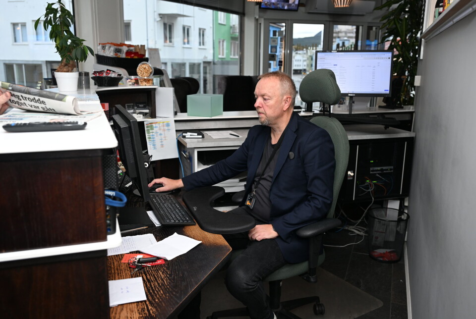 Direktør Roger Bach utenfor Comfort Hotell Fosna Kristiansund.