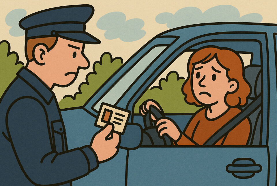 Illustrasjonsbilde av en kvinne stoppet av politiet.